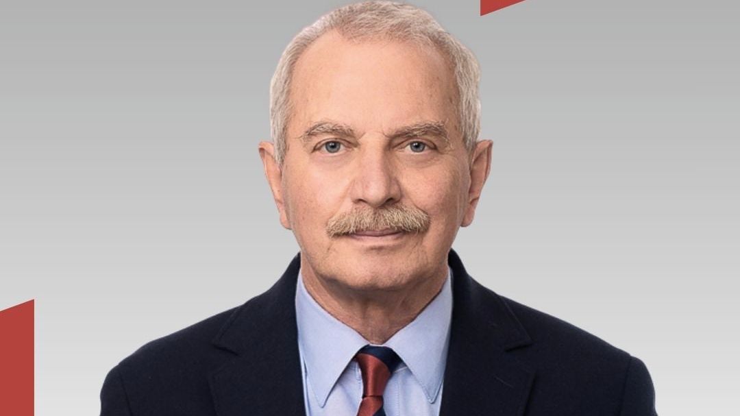 Pohádkové obohacování, prorok satana a tajné služby. Konzervativci analyzují Orbánův krach